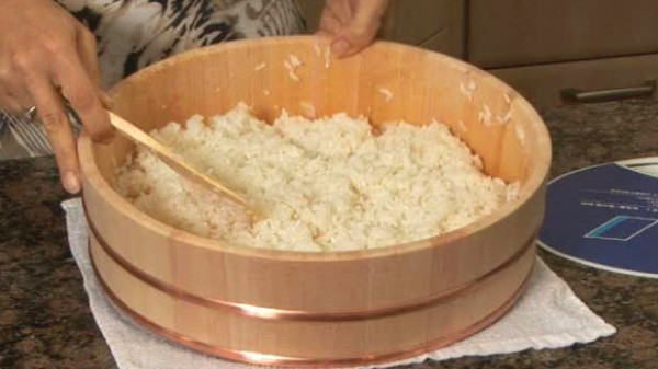 how-to-make-sushi-rice