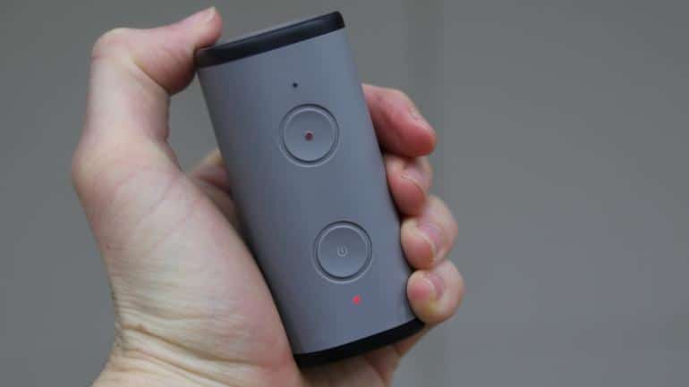 lg-action-camera-hand